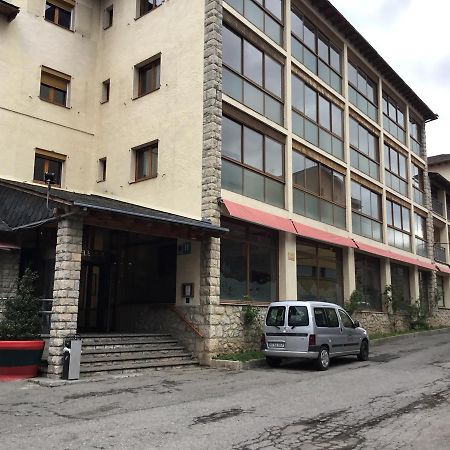 Hotel Bon Repos Bellver De Cerdanya Esterno foto