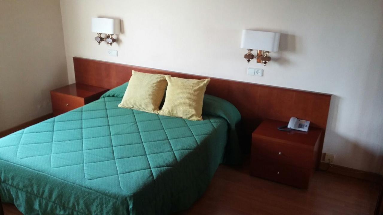 Hotel Bon Repos Bellver De Cerdanya Esterno foto