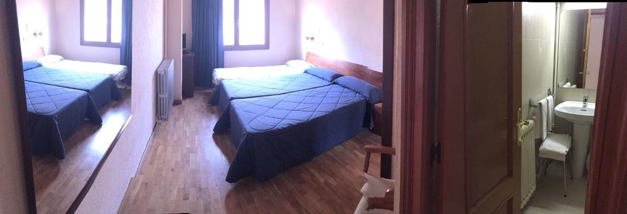 Hotel Bon Repos Bellver De Cerdanya Esterno foto